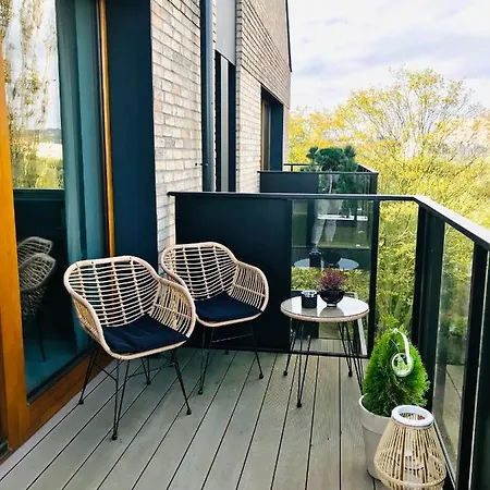 Апартаменты Baltic Riviera - Garden Sanctuary Retreat Гданьск