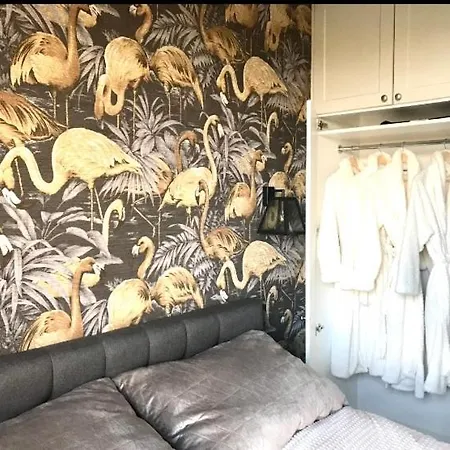 Апартаменты Baltic Riviera - Garden Sanctuary Retreat Гданьск